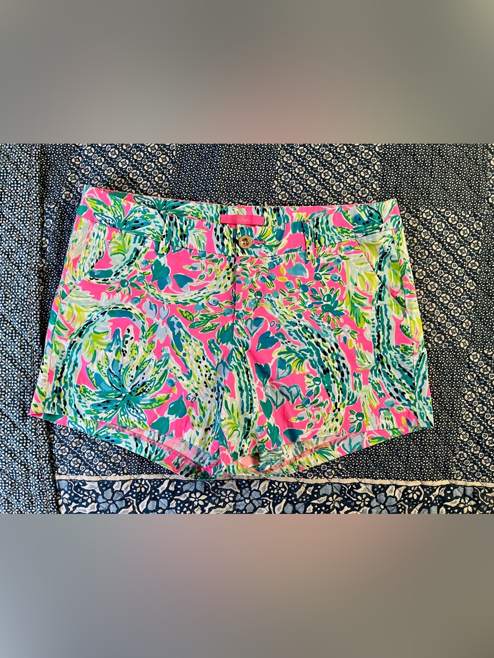 Lilly Pulitzer Neon Pink Floral Shorts Size 12